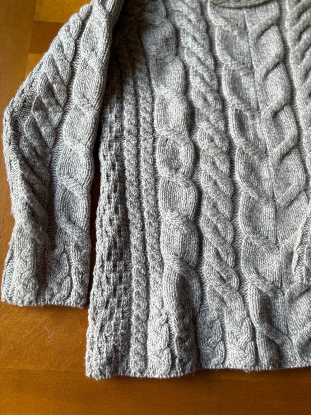 Aran Crafts Sweater Women Medium Gray Merino Wool Cable Knit Fisherman Ireland - Picture 9 of 11
